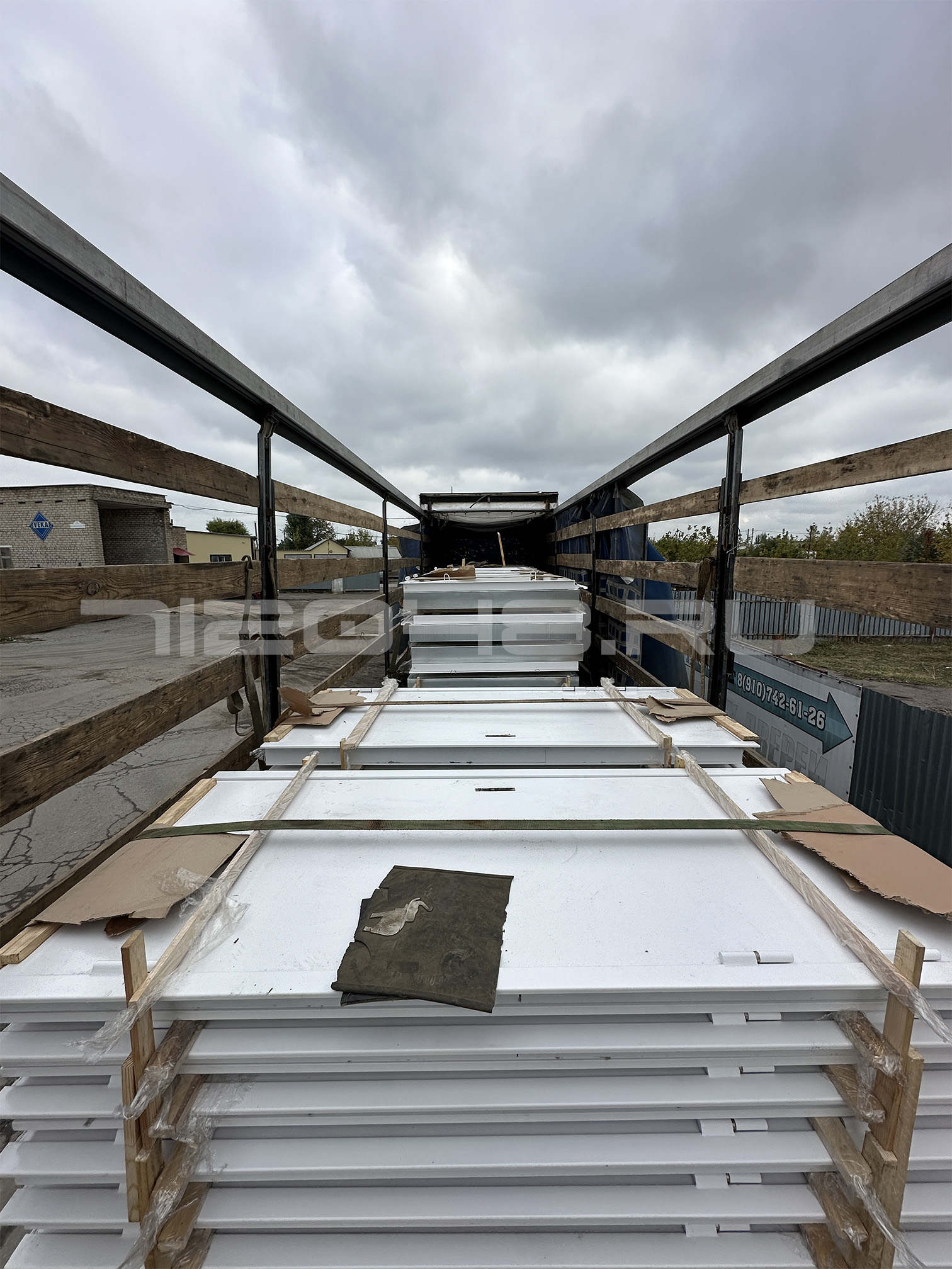 Противопожарная дверь на складе